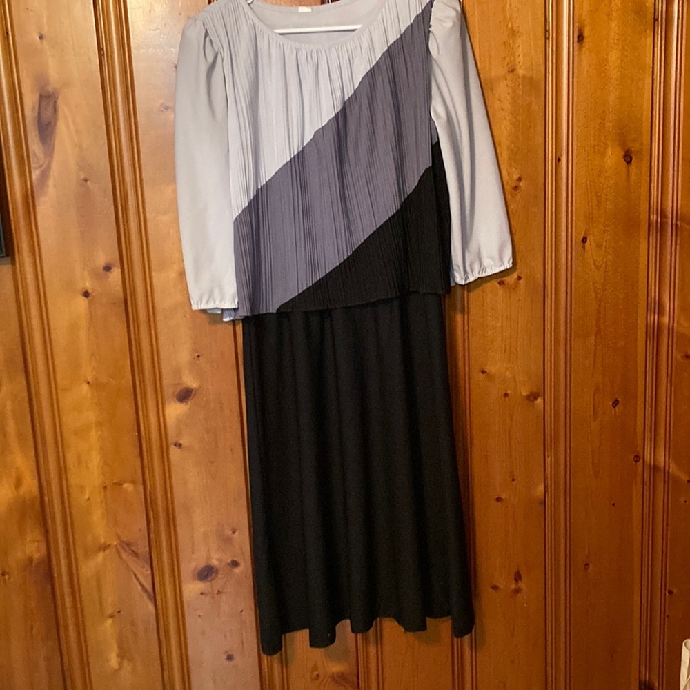 Size 12 women’s Dress Tag cut out